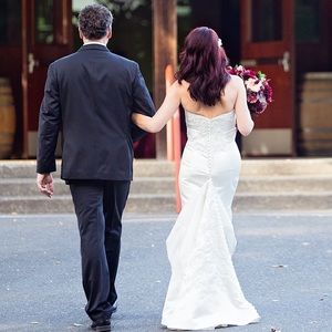 Wedding dress. Beautifully detailed. Ivory.